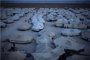 عاطلون عن العمل يمنعون موظفي المنظمات الدولية من دخول مخيم الزعتري